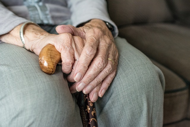 How Would You Know if Your Elderly Relative Needed Care Support?